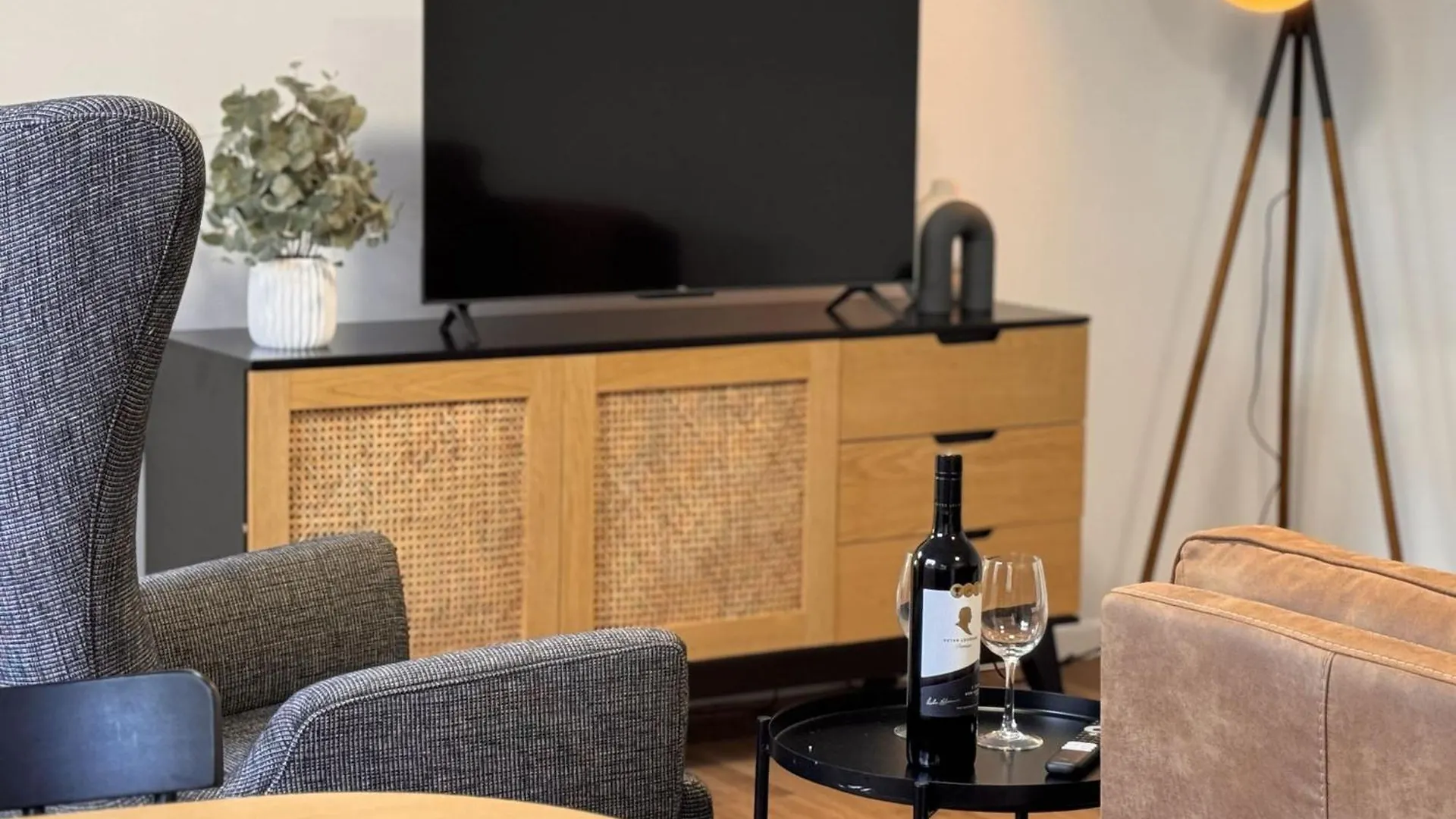 3 Bed Budget Accom Hidden Gem Parking Near Gabba Brisbane Appartement